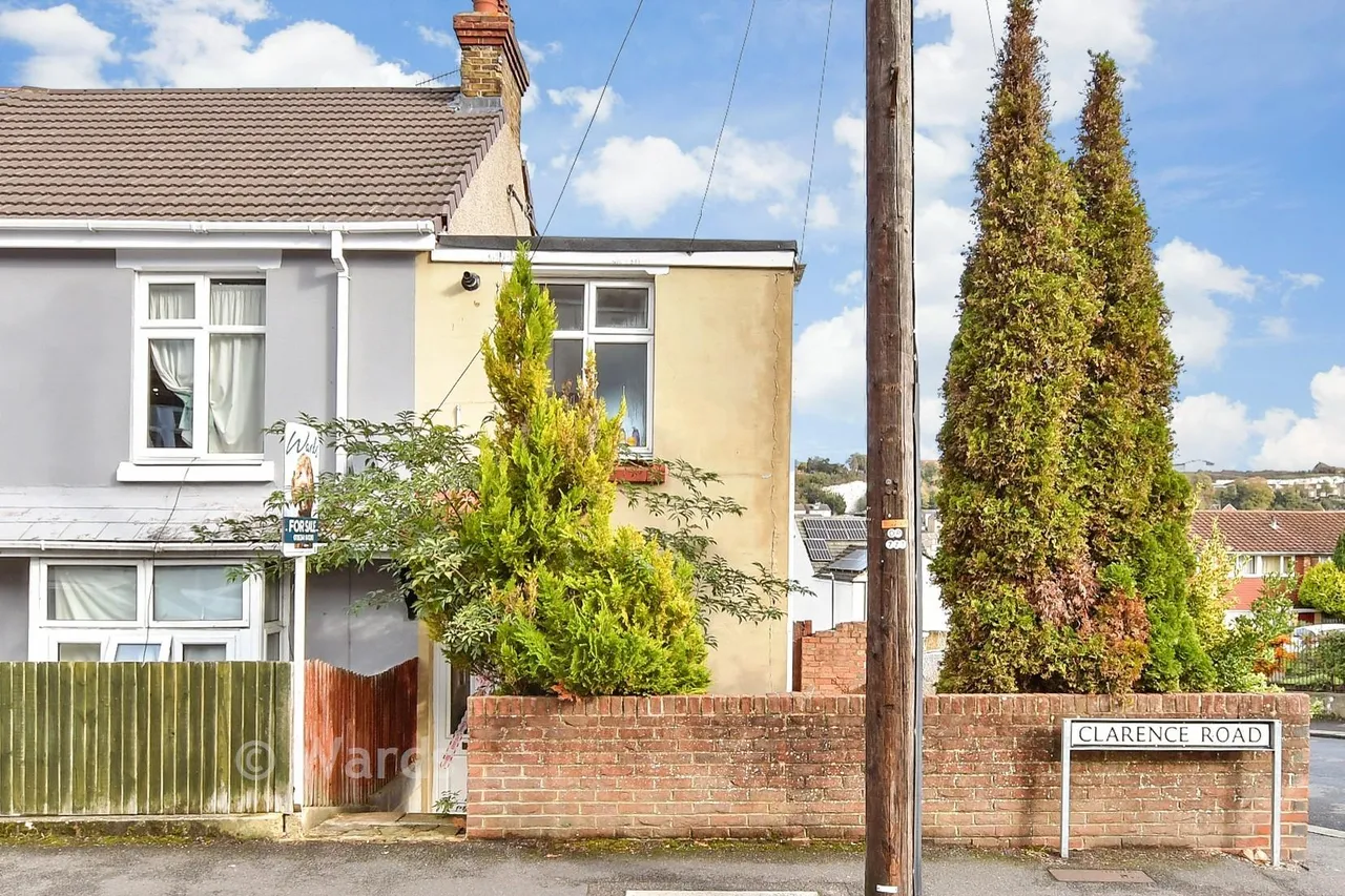 1 bed house for sale, Clarence Road, Chatham, ME4
