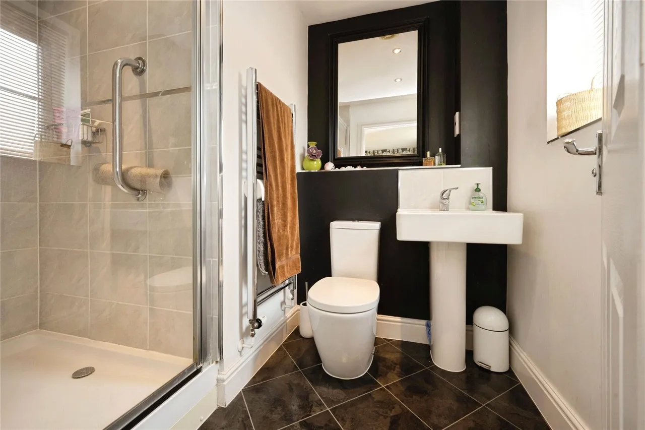 Kestrel Way, Leighton Buzzard, LU7, photo 17