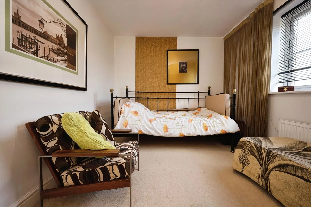 Kestrel Way, Leighton Buzzard, LU7, photo 18