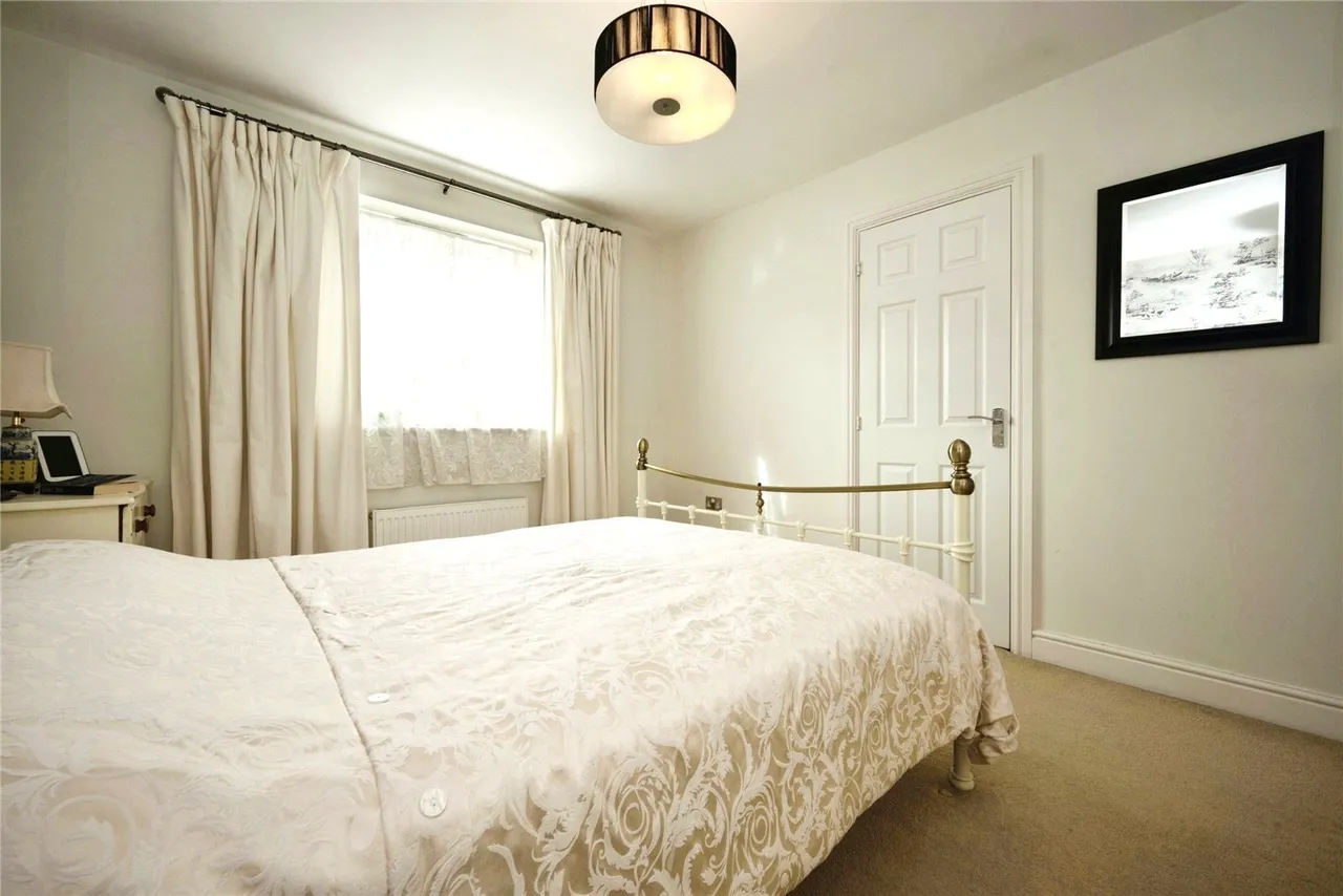 Kestrel Way, Leighton Buzzard, LU7, photo 14