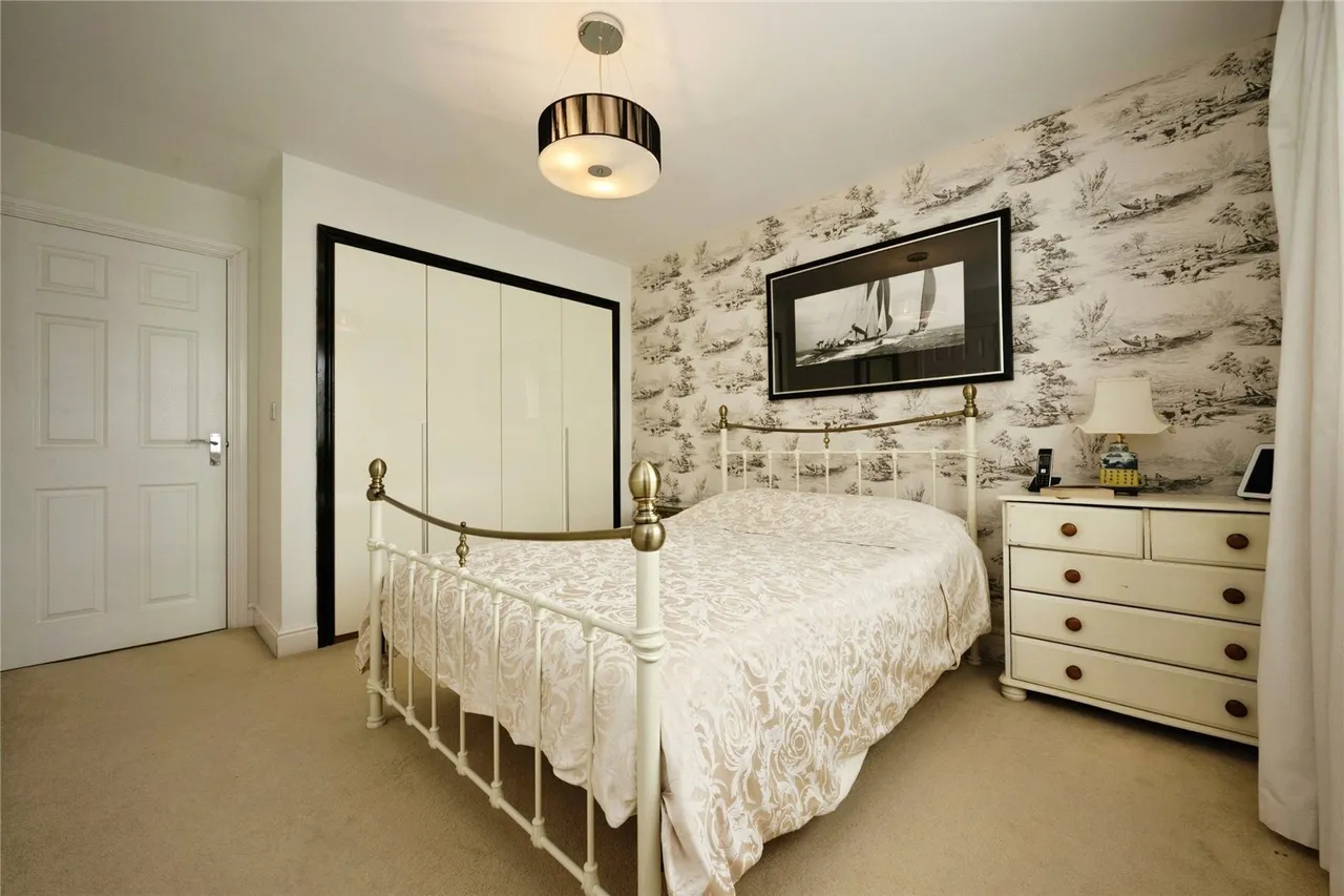 Kestrel Way, Leighton Buzzard, LU7, photo 13