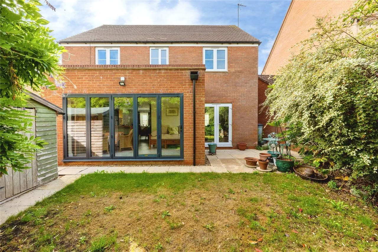 Kestrel Way, Leighton Buzzard, LU7, photo 22