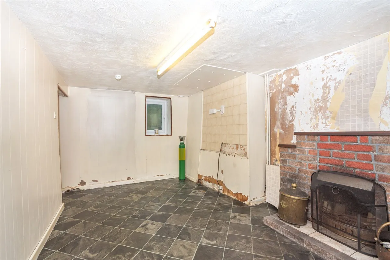 Upper Quay Street, Amlwch, photo 10