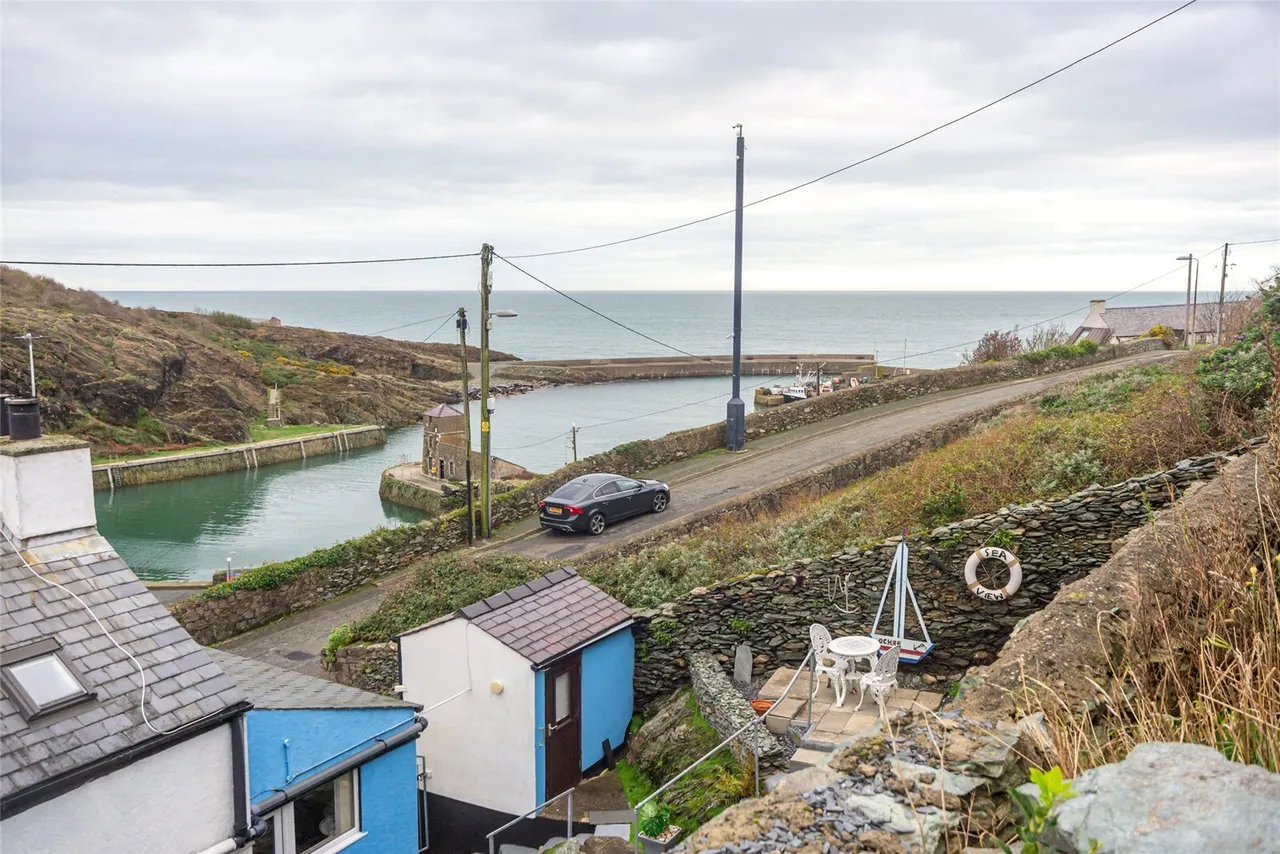 Upper Quay Street, Amlwch, photo 14