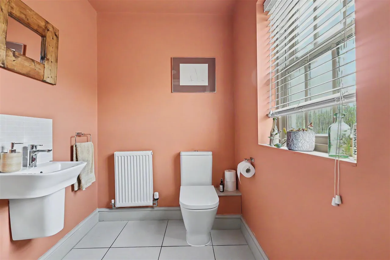 Bentfield Road, Stansted, CM24, photo 6