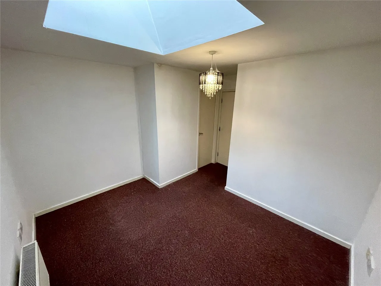 Caxton Court, Burton-on-Trent, DE14, photo 5