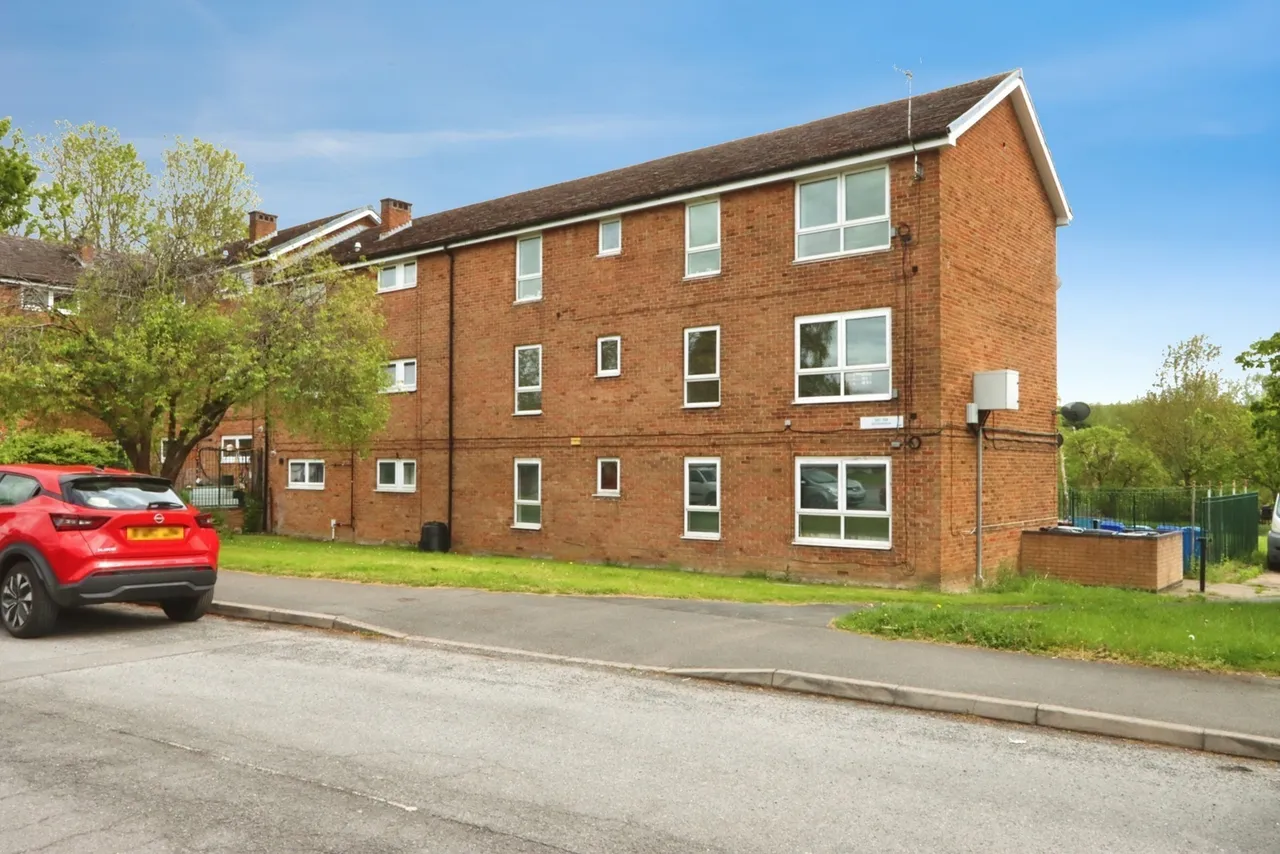 3 bed flat for sale — Batemoor Road, Sheffield, South Yorkshire, S8