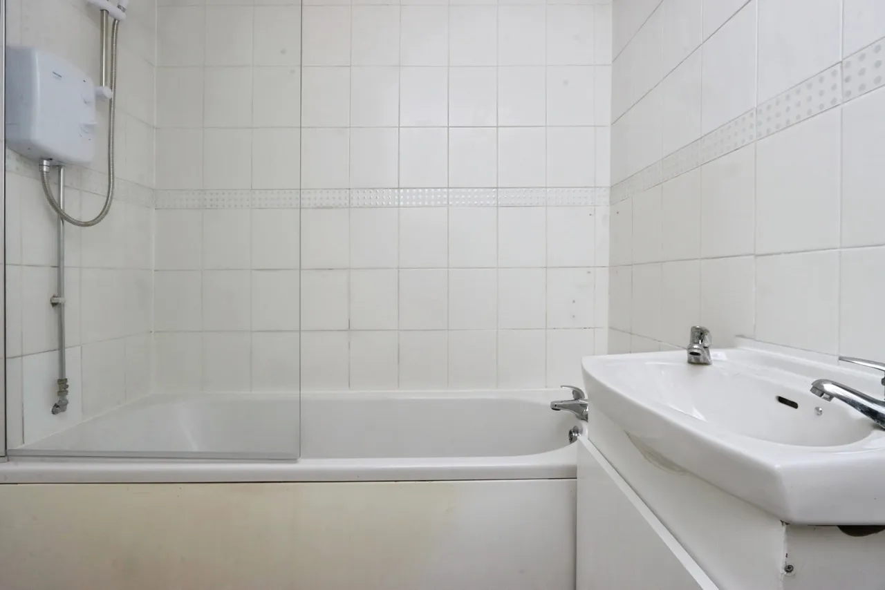 Batemoor Road, Sheffield, South Yorkshire, S8, photo 6