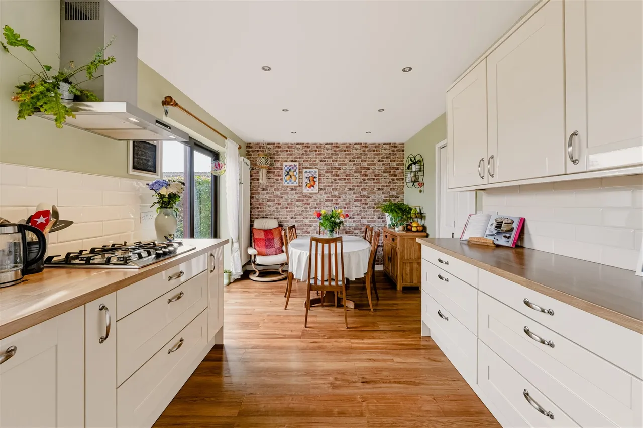 McLaren Crescent, Glasgow, G20, photo 6