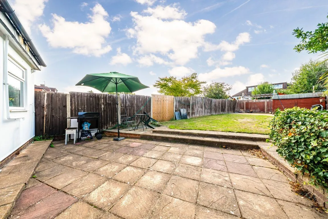 Waverley Avenue, TW2, photo 8