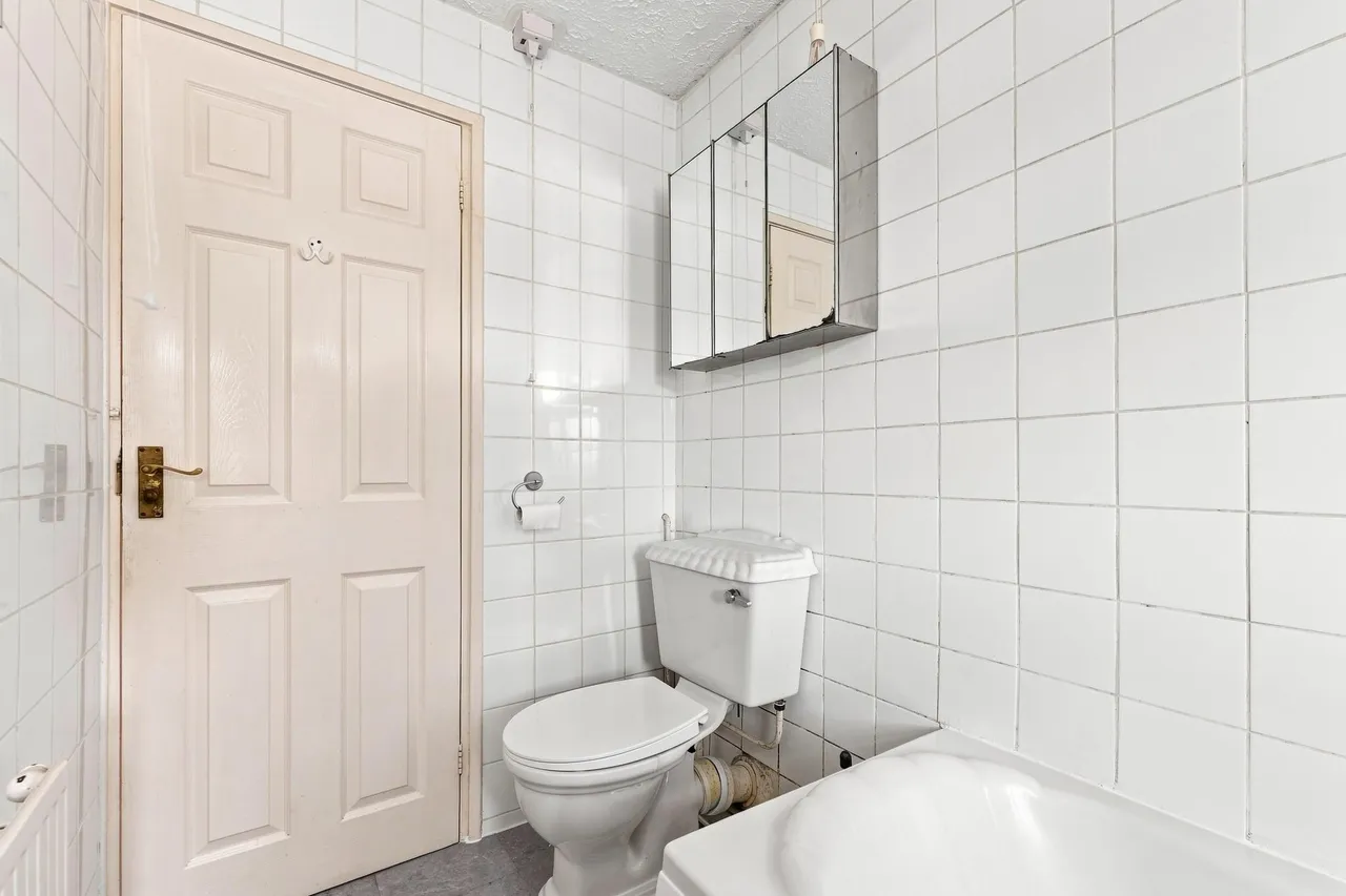 Ulrica Drive, Thurcroft, S66, photo 23