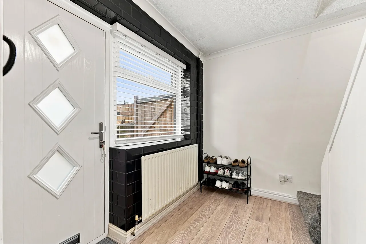 Ulrica Drive, Thurcroft, S66, photo 30