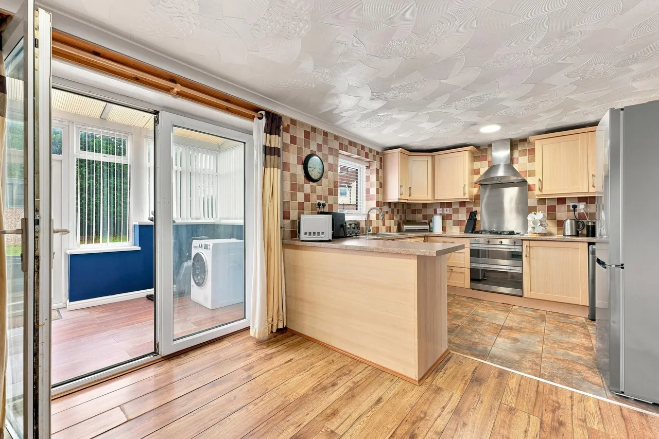Ulrica Drive, Thurcroft, S66, photo 10