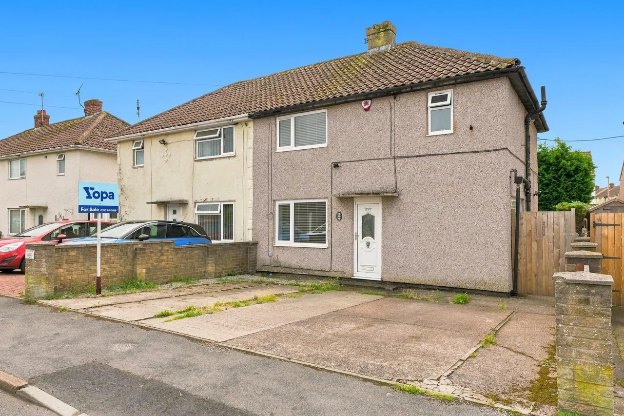 Ulrica Drive, Thurcroft, S66, photo 14