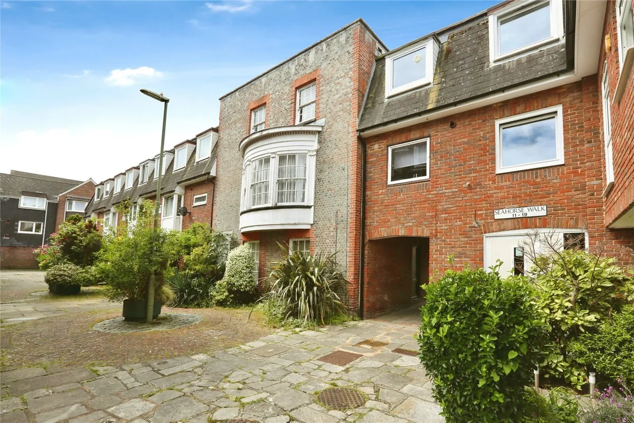 Seahorse Walk, Gosport, PO12, photo 6