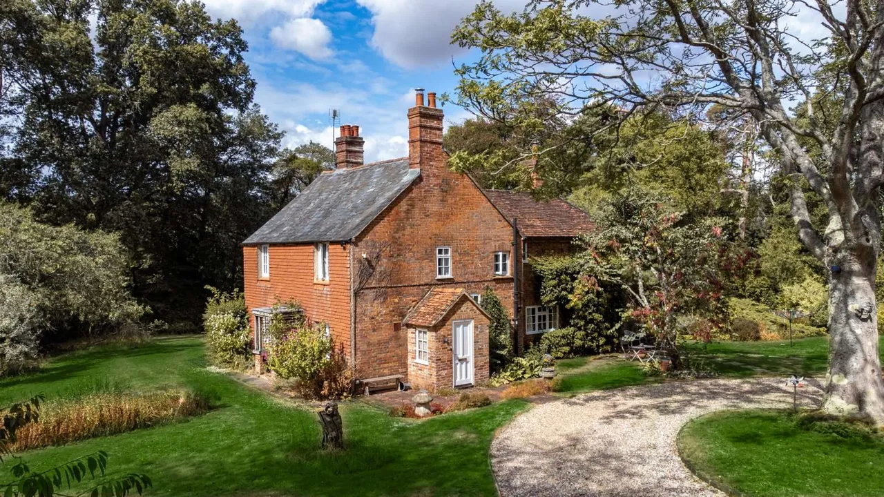 Westridge, Highclere, RG20, photo 3