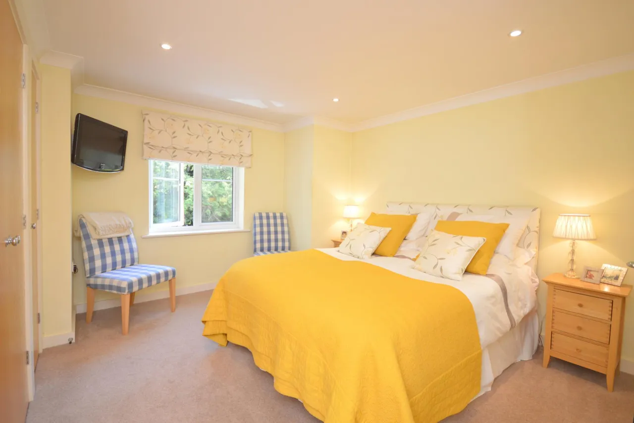 Stanacre Court, Kingswood, KT20, photo 11