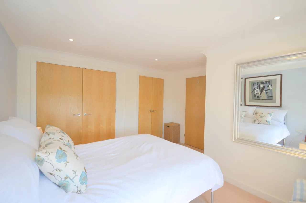 Stanacre Court, Kingswood, KT20, photo 15