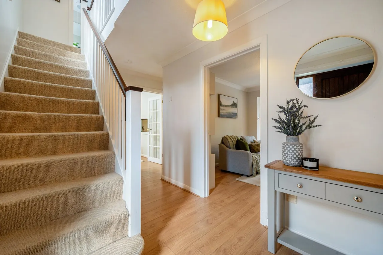 Nursery Gardens, Winchester, SO22, photo 12