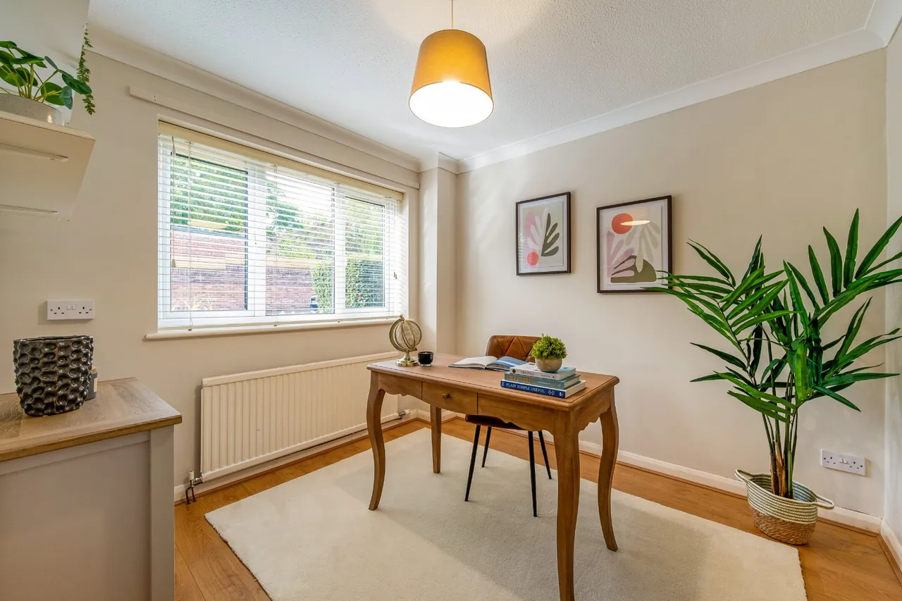 Nursery Gardens, Winchester, SO22, photo 7