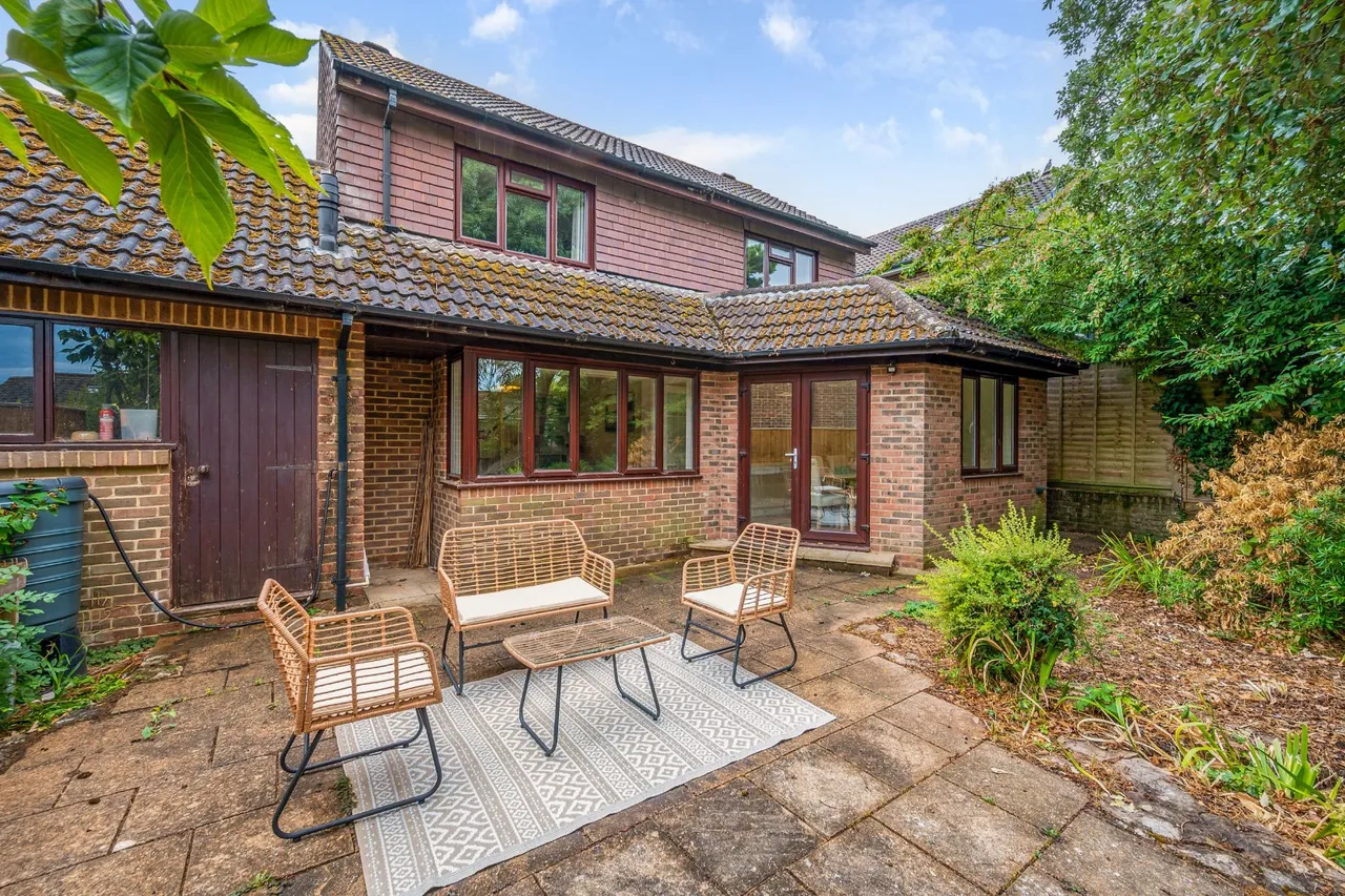 Nursery Gardens, Winchester, SO22, photo 11