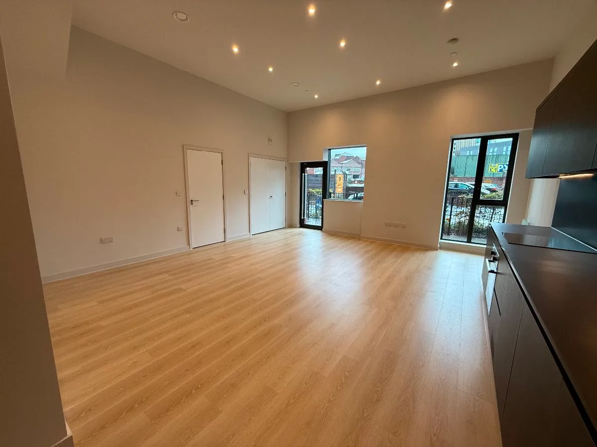 3 bed property to rent — 10 Dutton Street, Manchester, M3 1LE