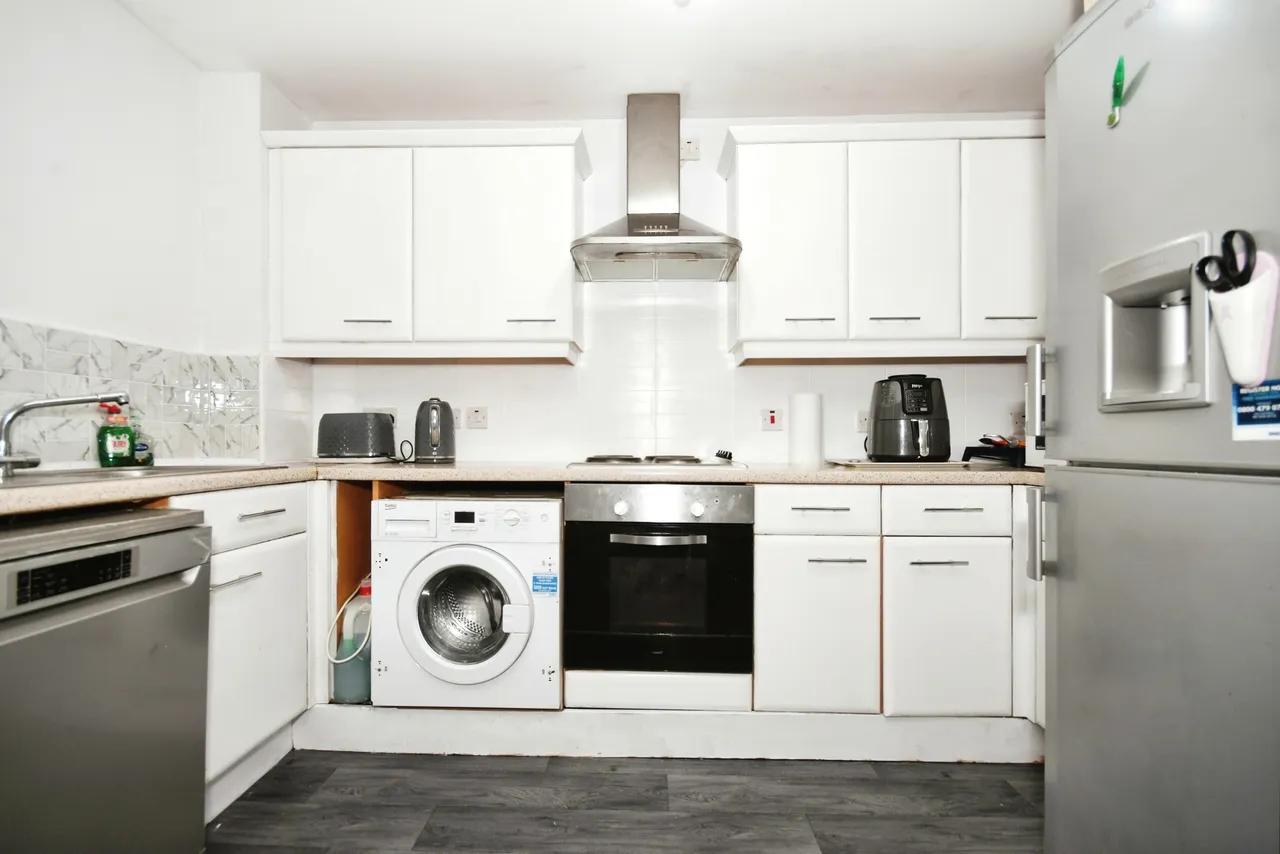 Langsett Road, Sheffield, South Yorkshire, S6, photo 2