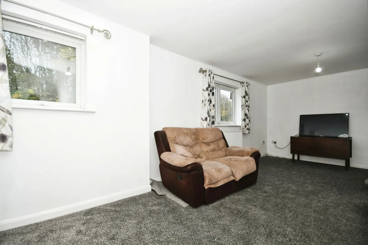 Langsett Road, Sheffield, South Yorkshire, S6, photo 13
