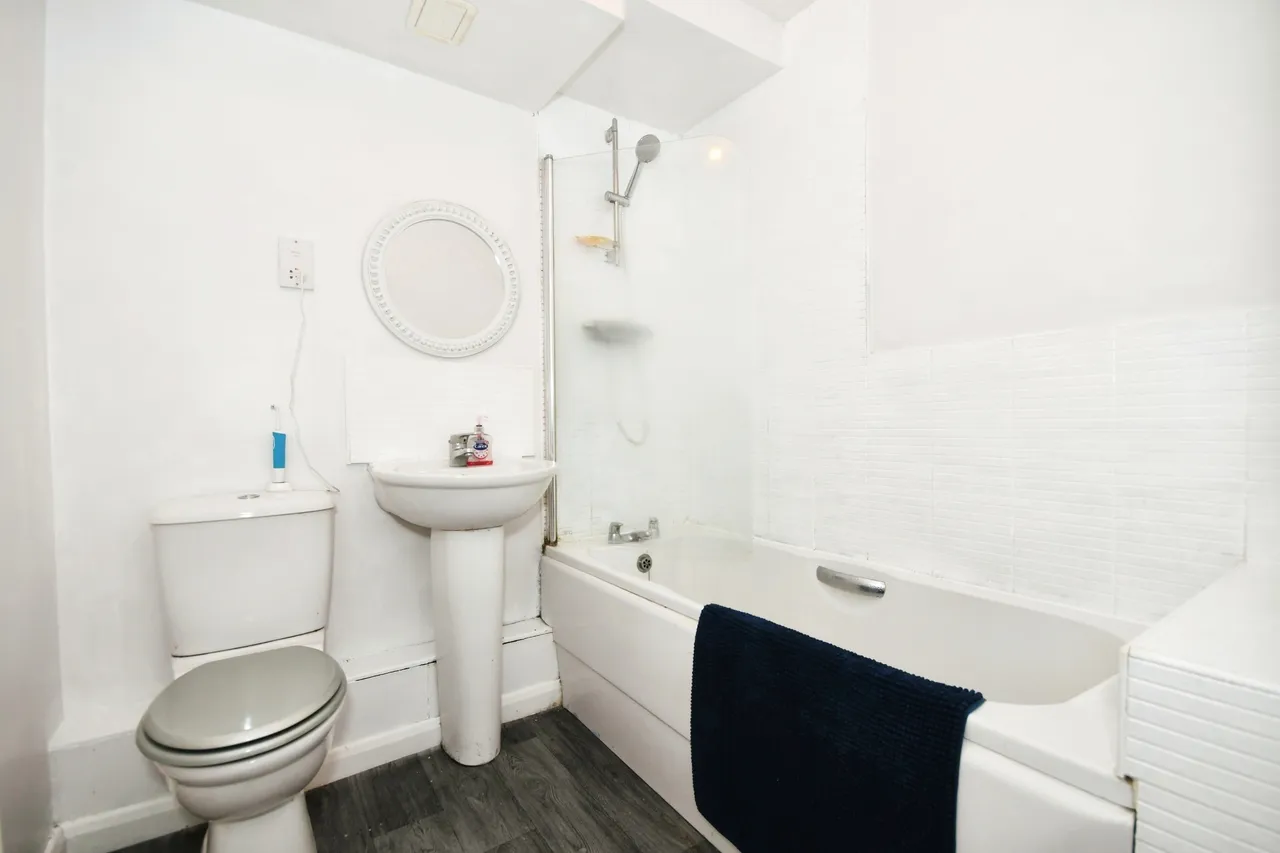 Langsett Road, Sheffield, South Yorkshire, S6, photo 10