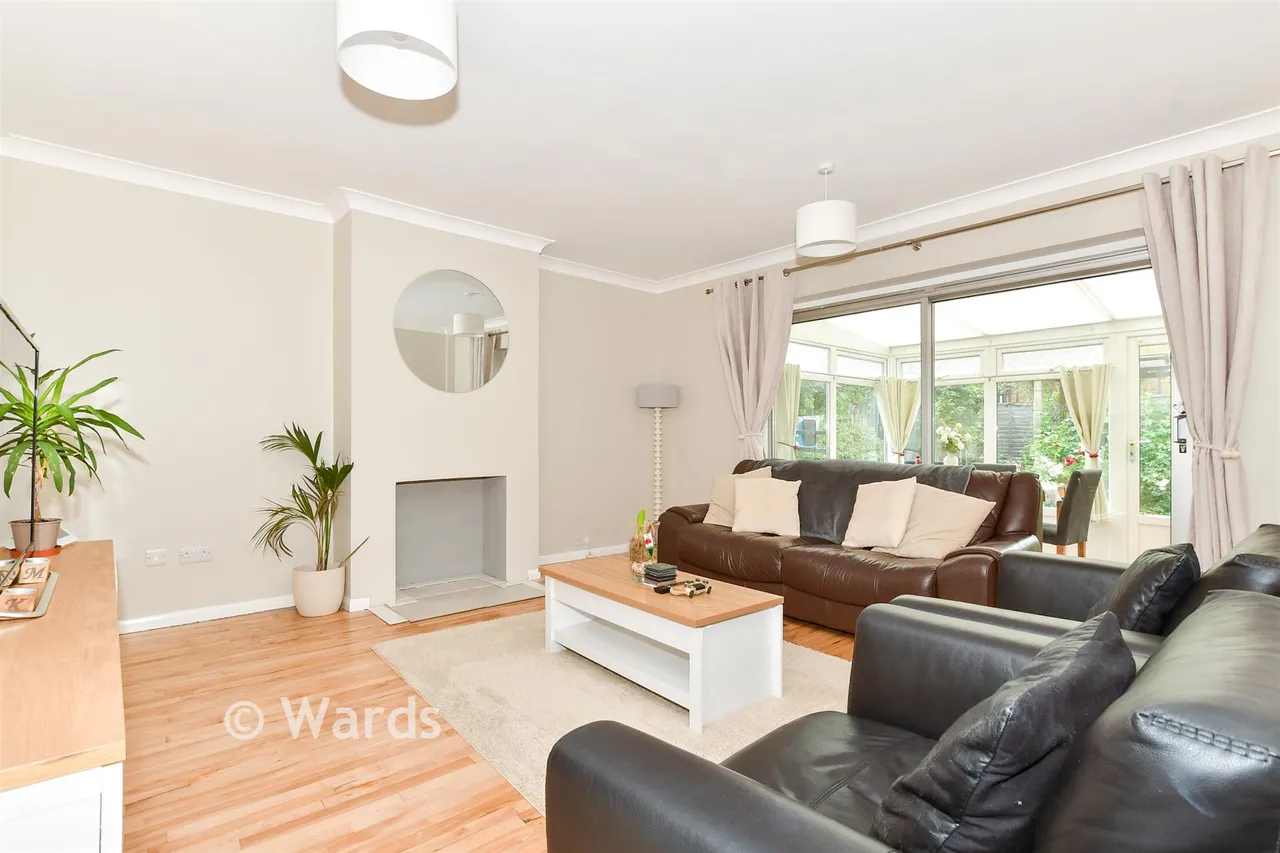 Pembroke Road, Coxheath, ME17, photo 4