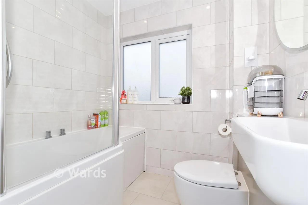 Pembroke Road, Coxheath, ME17, photo 11