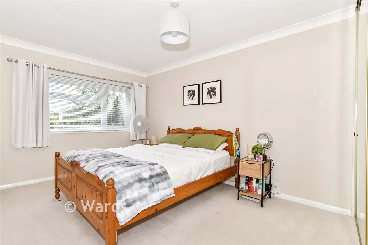 Pembroke Road, Coxheath, ME17, photo 8