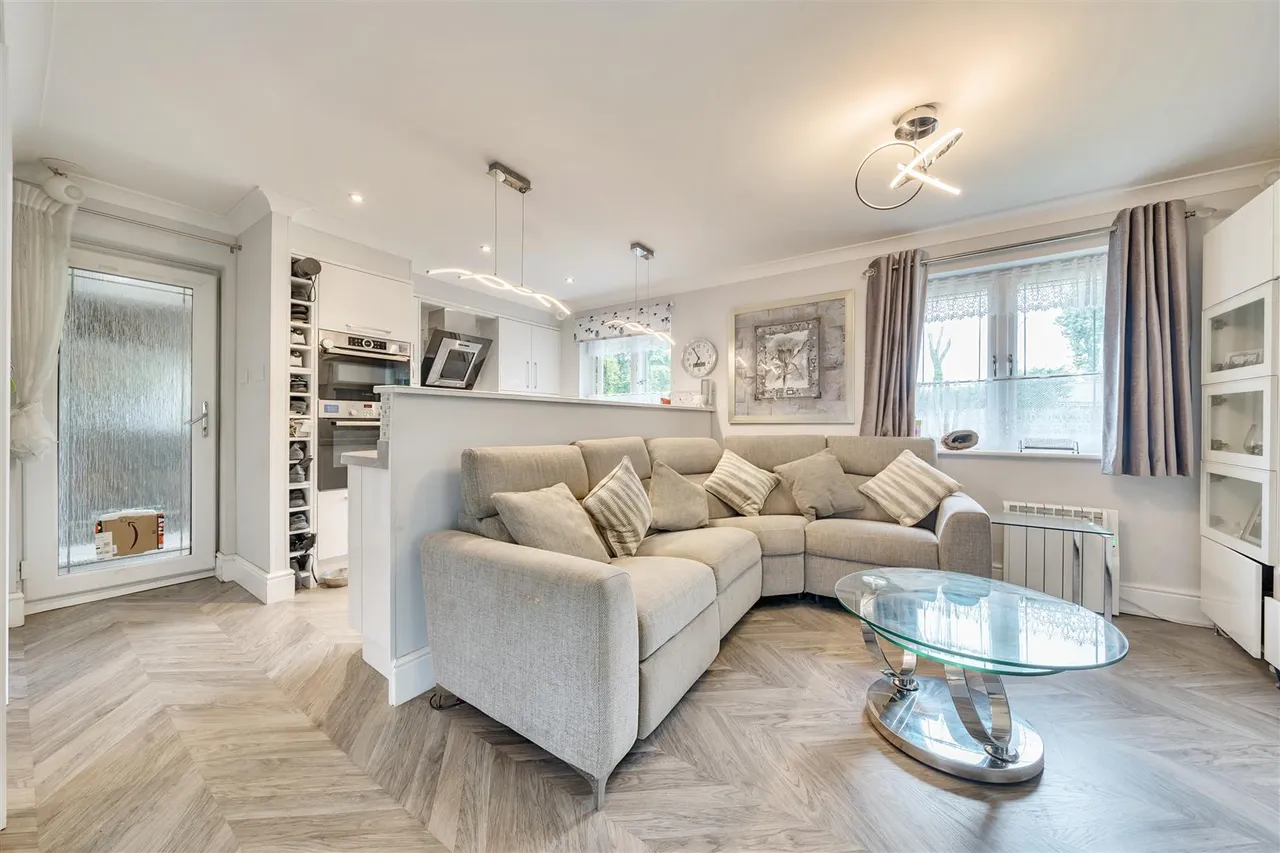 Dutton Lane, Eastleigh, photo 18