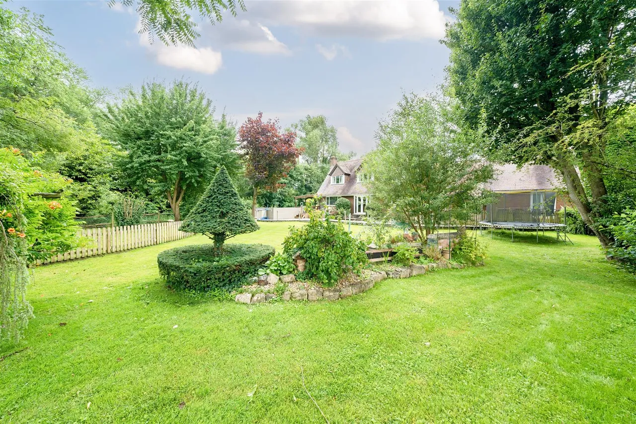 Dutton Lane, Eastleigh, photo 26