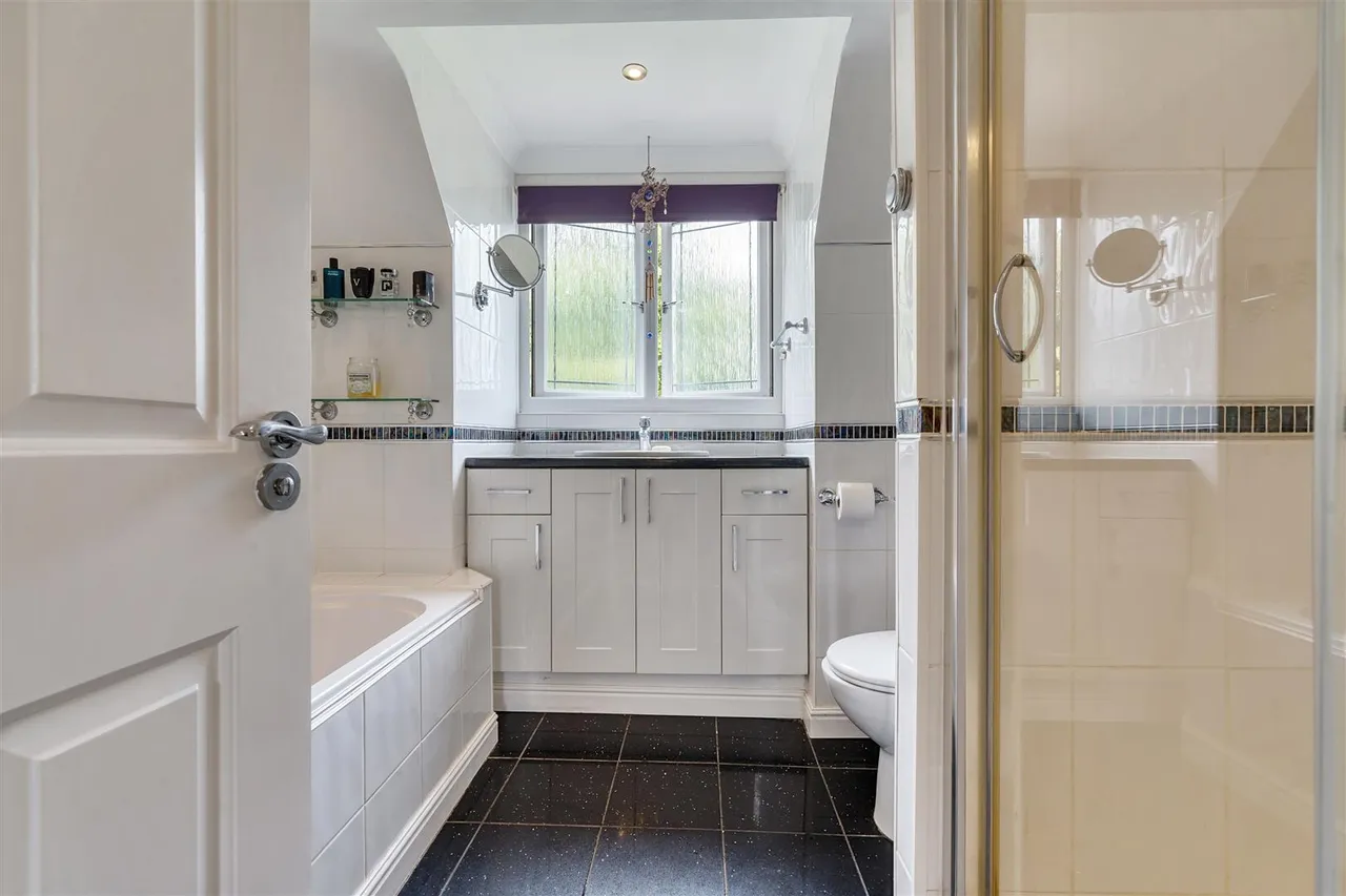 Dutton Lane, Eastleigh, photo 16