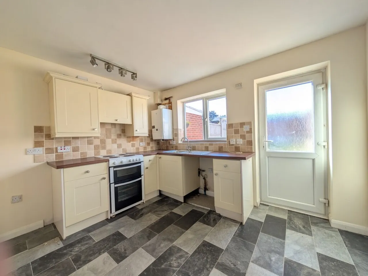 Campbell Close, Grantham, NG31, photo 22