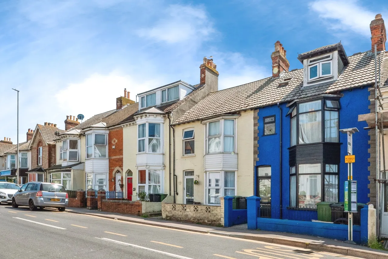 5 bed house for sale, Abbotsbury Road, Weymouth, DT4