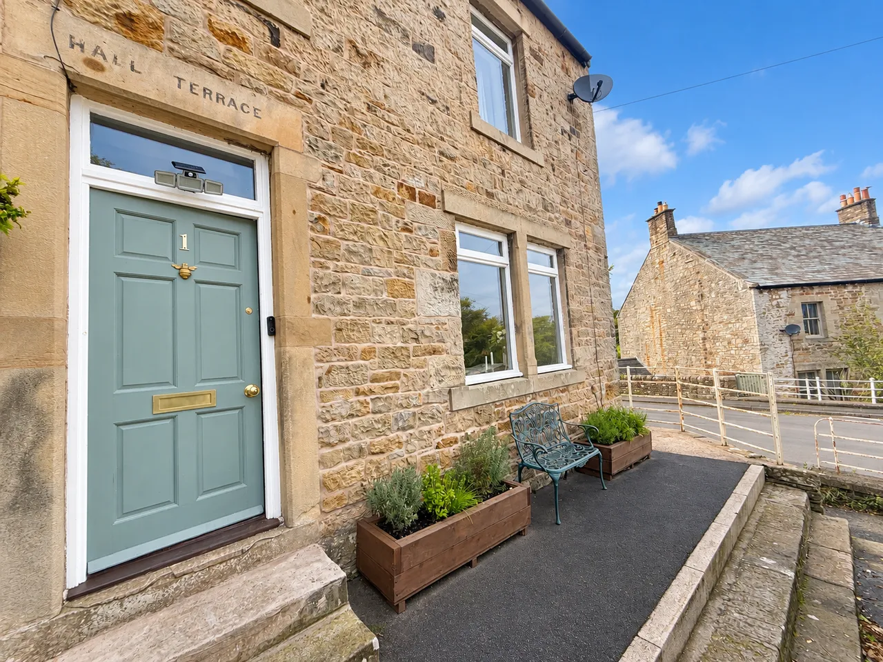 3 bed house for sale, Hall Terrace, Gilsland, CA8