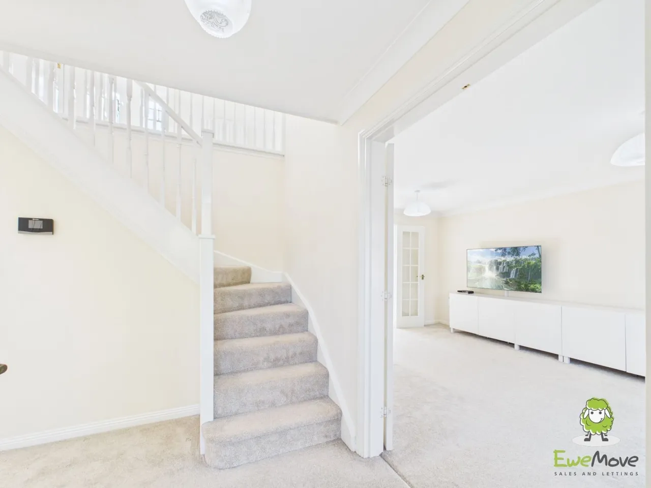 Wallis Drive, Bramley, RG26, photo 4