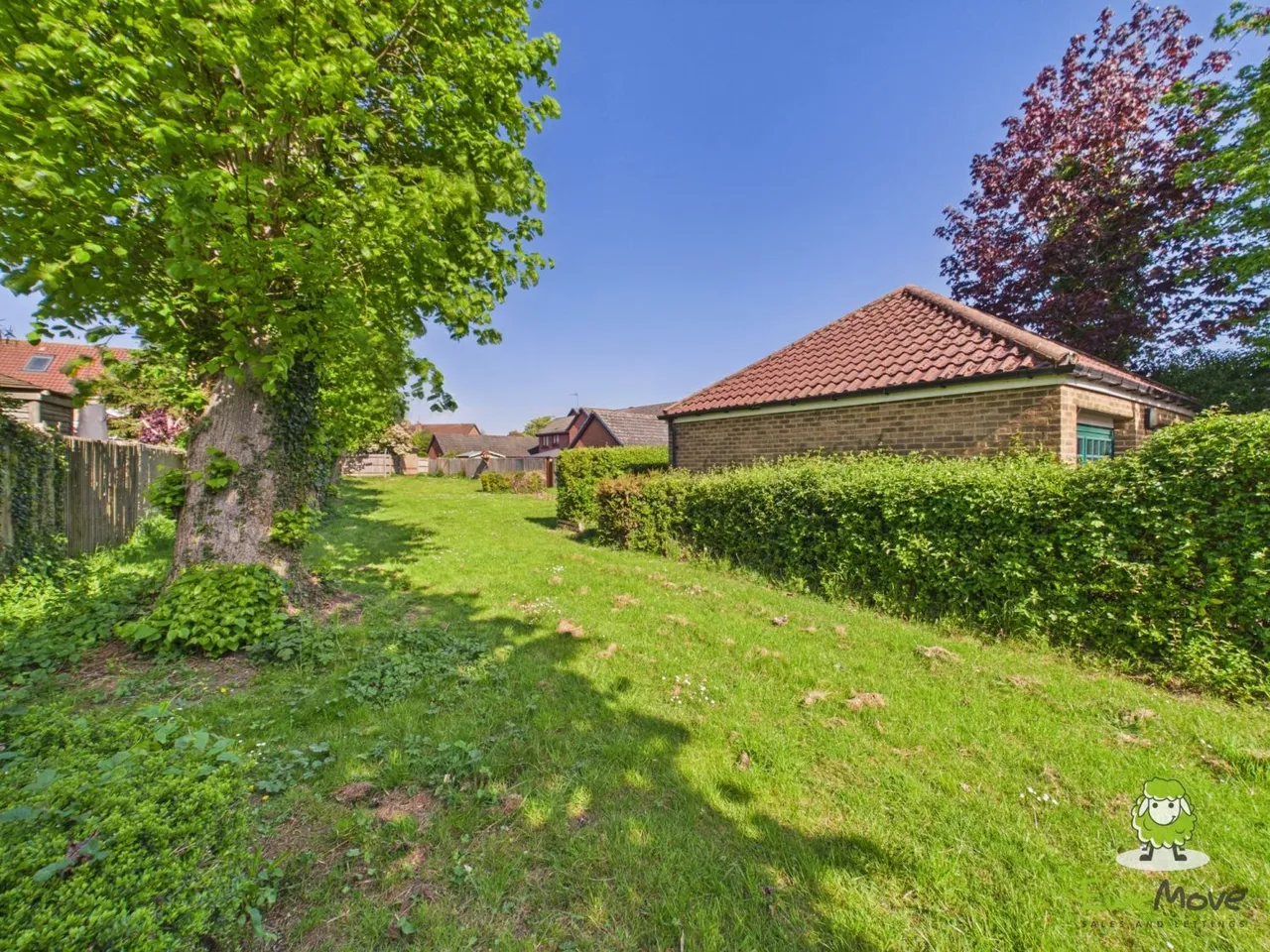 Wallis Drive, Bramley, RG26, photo 33