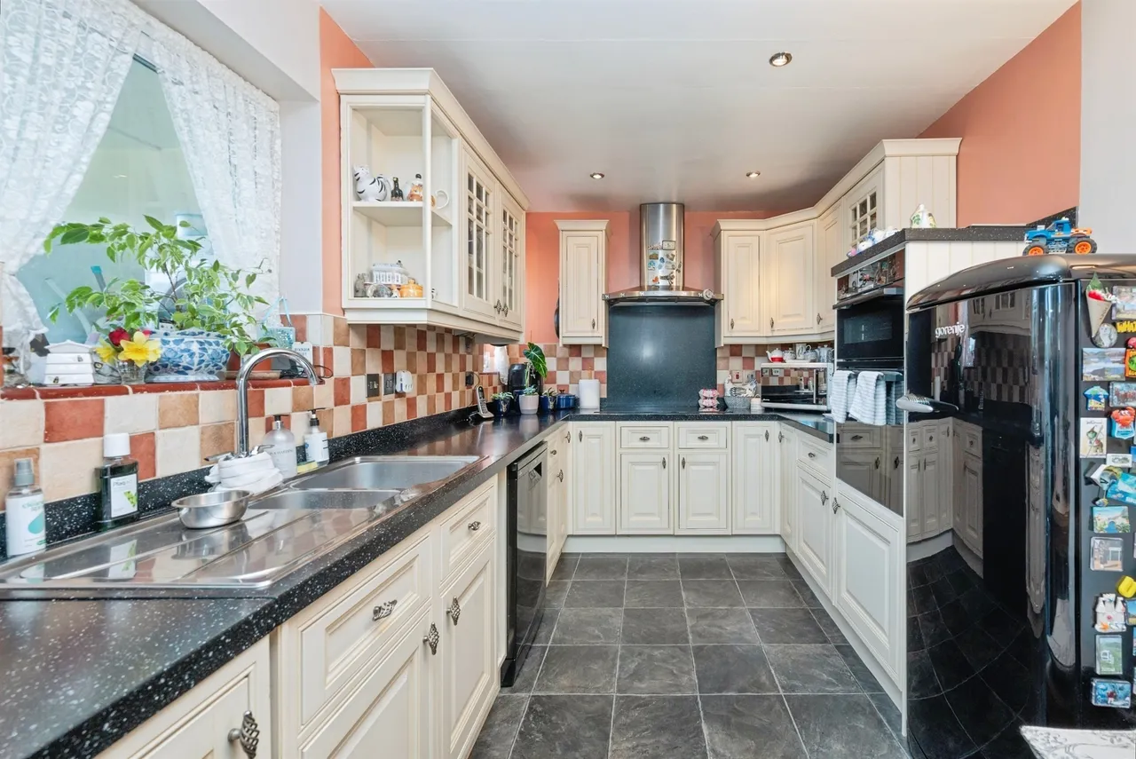 Woodview, Worstead, NR28, photo 2