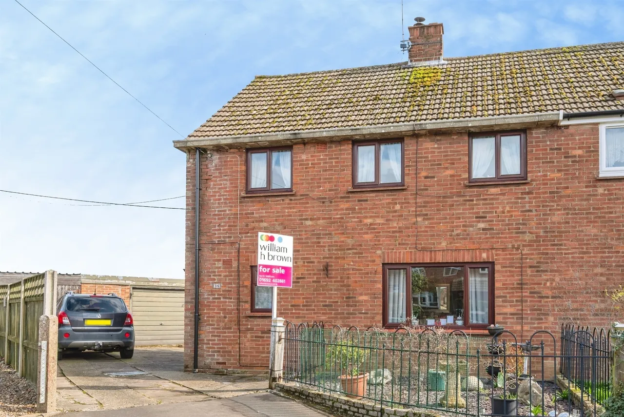 3 bed house for sale, Woodview, Worstead, NR28