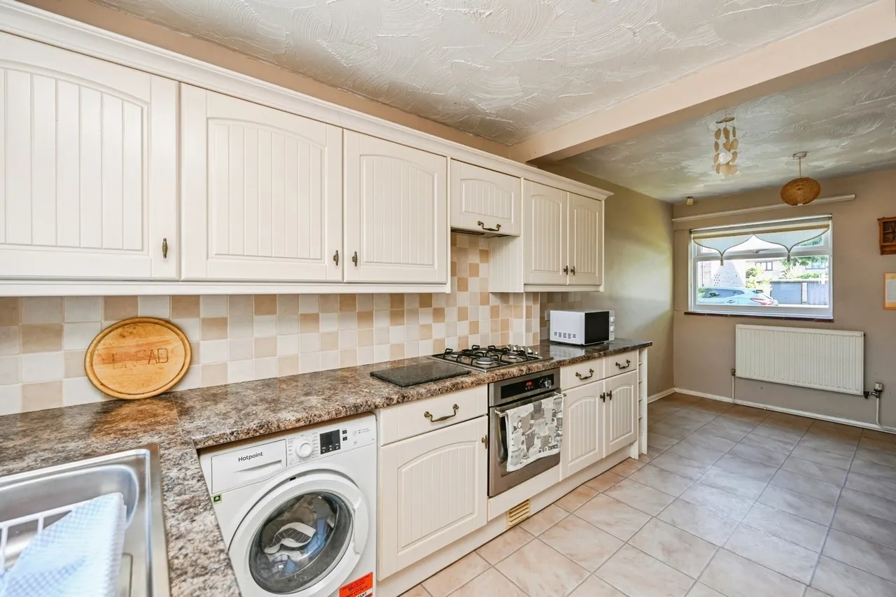 Chindit Close, Formby, L37, photo 3