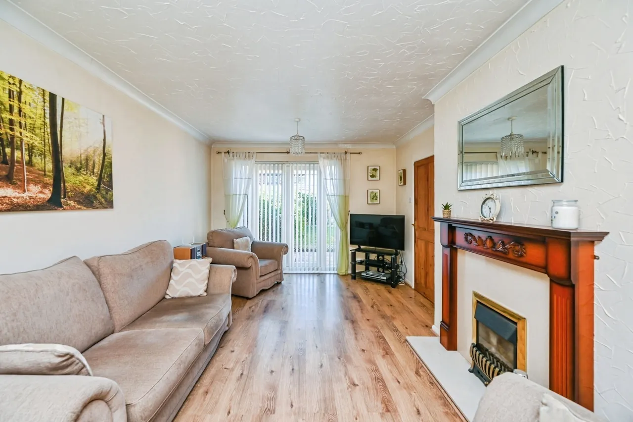 Chindit Close, Formby, L37, photo 6
