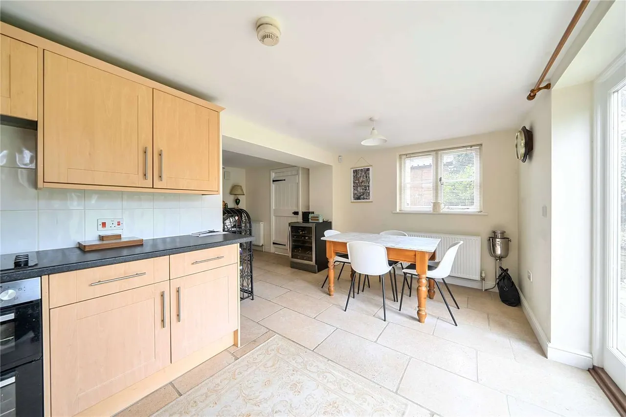 Lower Bitchfield, Grantham, Lincolnshire, NG33 4DZ, photo 3