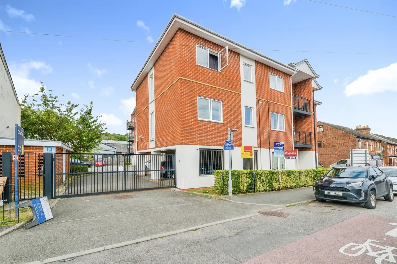 Abercromby Avenue, High Wycombe, HP12, photo 10