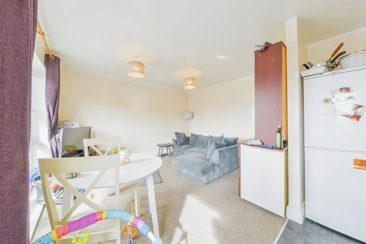 Abercromby Avenue, High Wycombe, HP12, photo 5