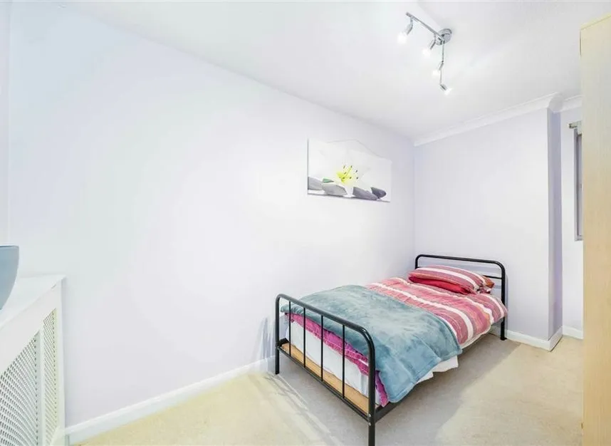 Windsor Road, Teddington, TW11, photo 4