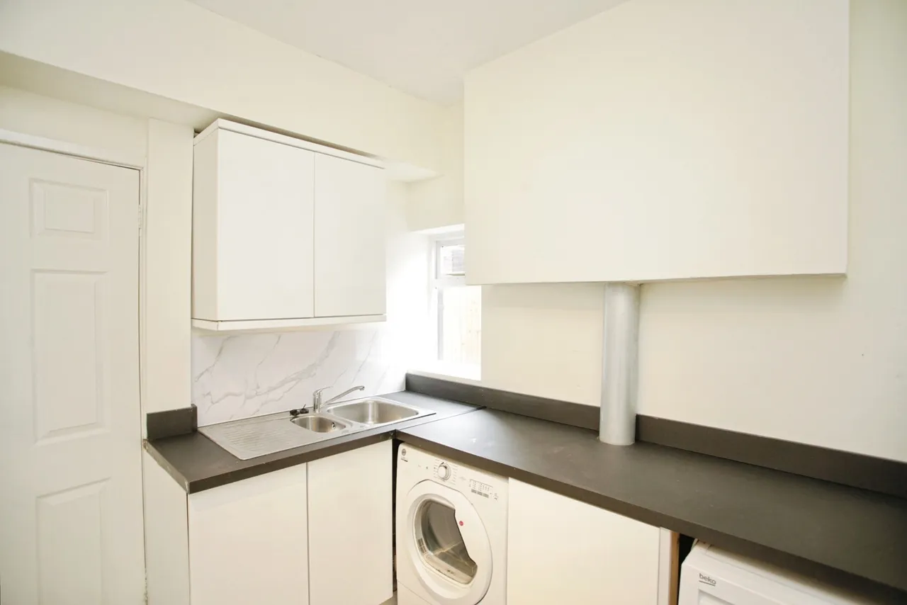 School Lane, Exhall, Coventry, Warwickshire, CV7, photo 9