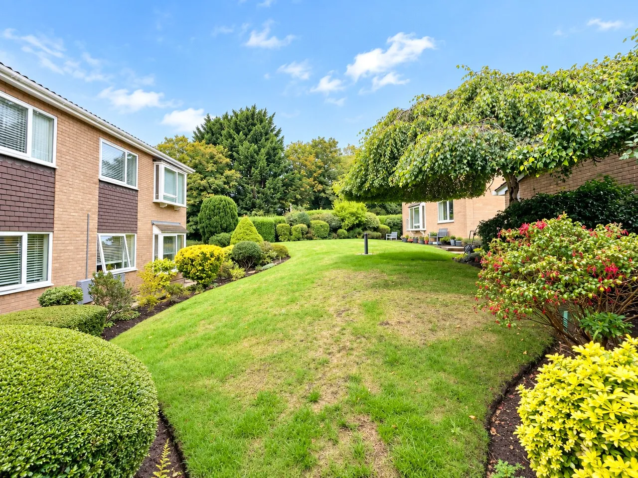 School Hill, Heswall, CH60, photo 2
